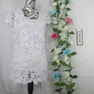 SIMPLY IRRESTIBLE White Top NWT Size Large